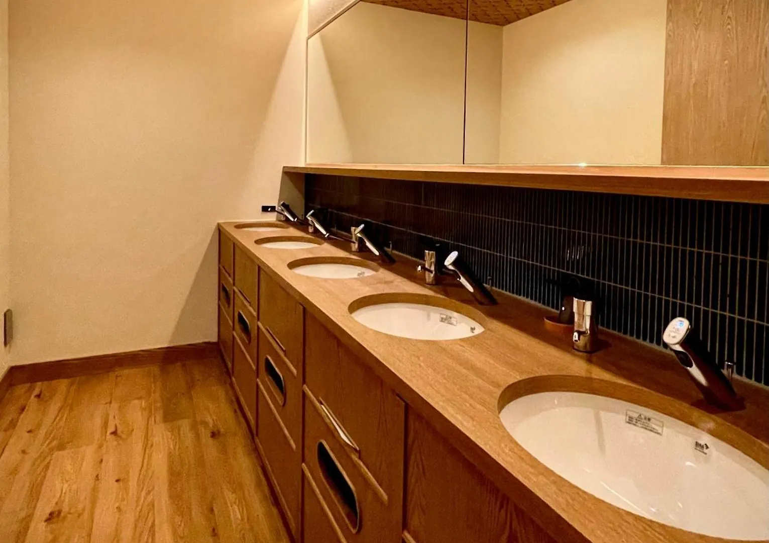Capsle Hatago Akasaka Spablic Inn Токио Отель