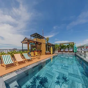 seahorse-signature-danang-hotel-by-haviland.hotelsofhoian.com/